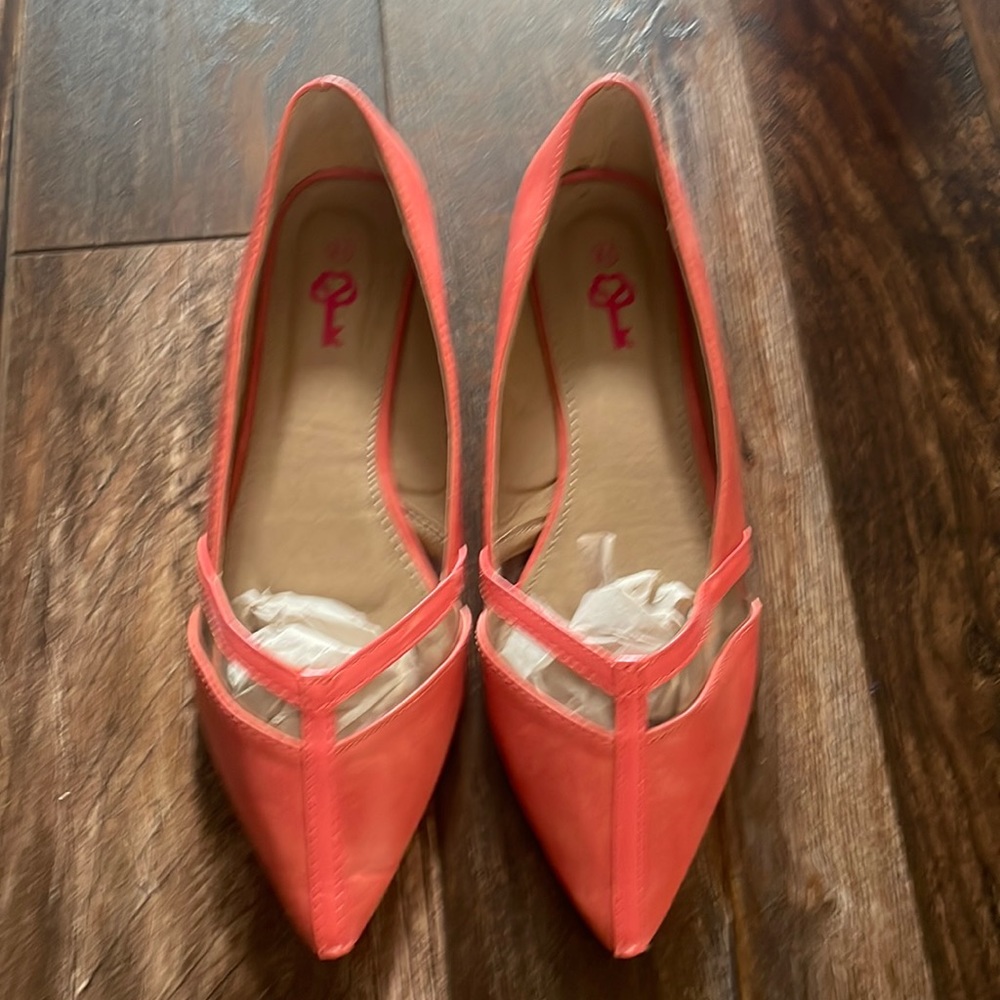 Rachel 8.5 coral flats